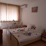за гости ники 4* Nesebar