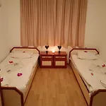 за гости ники Penzion Nesebar