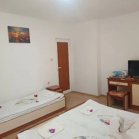 за гости ники Nessebar
