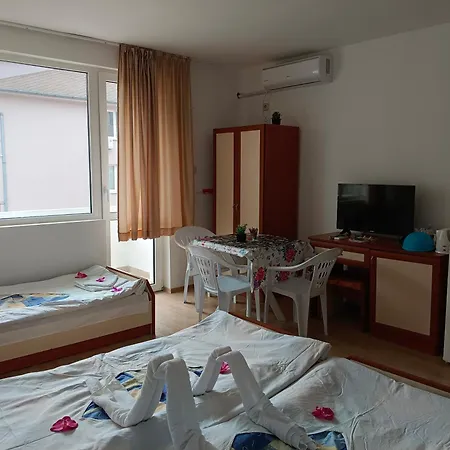 Pensiune за гости ники 4*