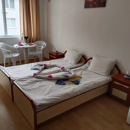 Maison d'hôtes за гости ники 4*