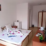 за гости ники Neszebar