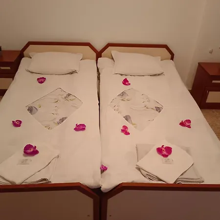 за гости ники 4* Nesebar