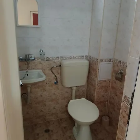 за гости ники 4*