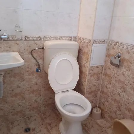 за гости ники 3*