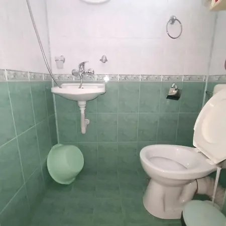за гости ники 4*