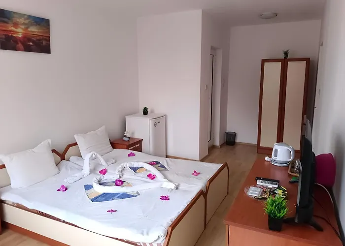 за гости ники Neszebar